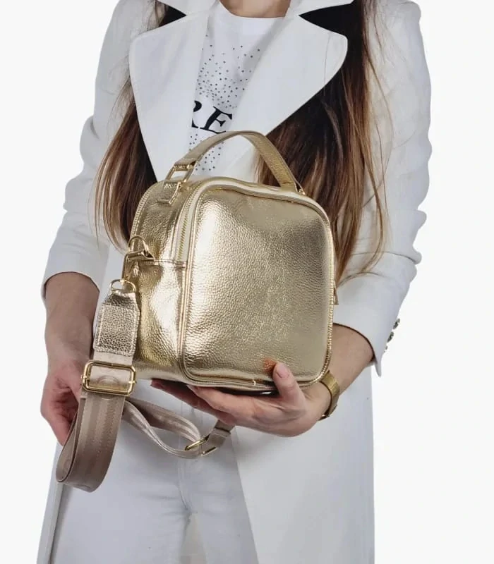 Bielo-zlatá crossbody kabelka so zlatými aplikáciami s rúčkou Grosso 24x22x10